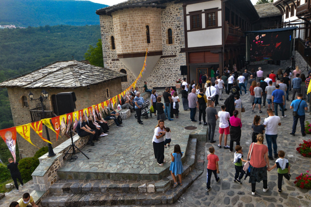 Narechenie-za-vladika-Starec-i-igument-Partenij-Ataniski-13