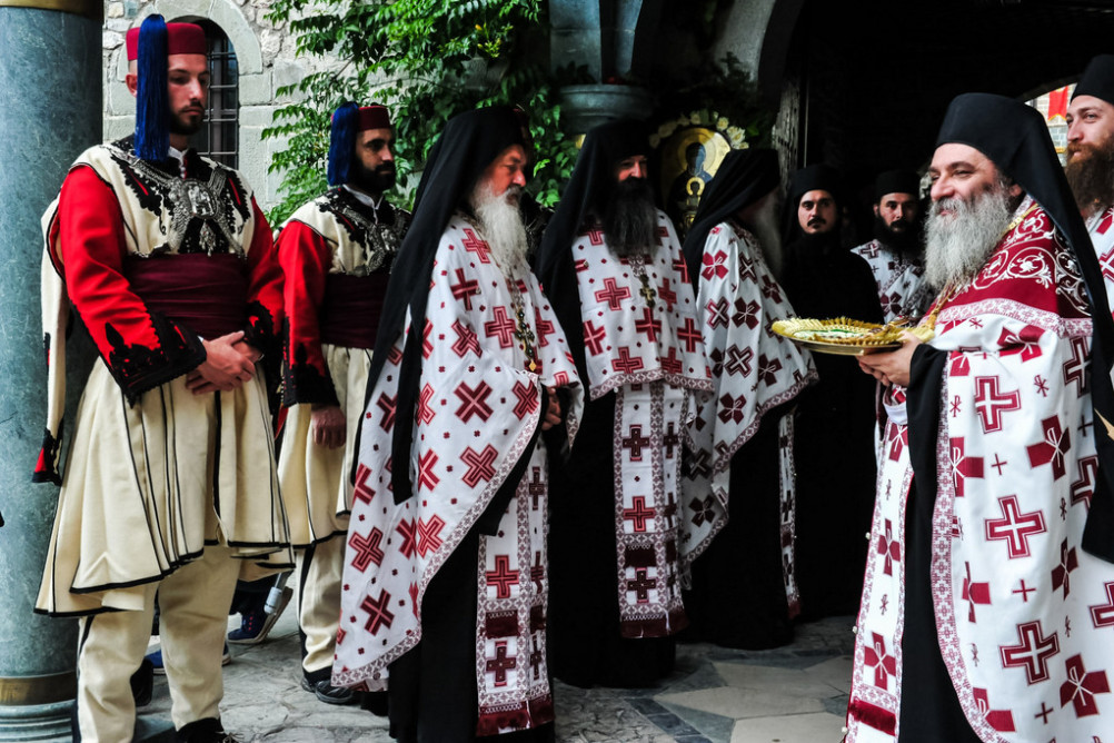 Narechenie-za-vladika-Starec-i-igument-Partenij-Ataniski-2