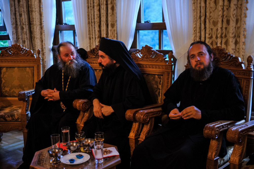 Narechenie-za-vladika-Starec-i-igument-Partenij-Ataniski-45