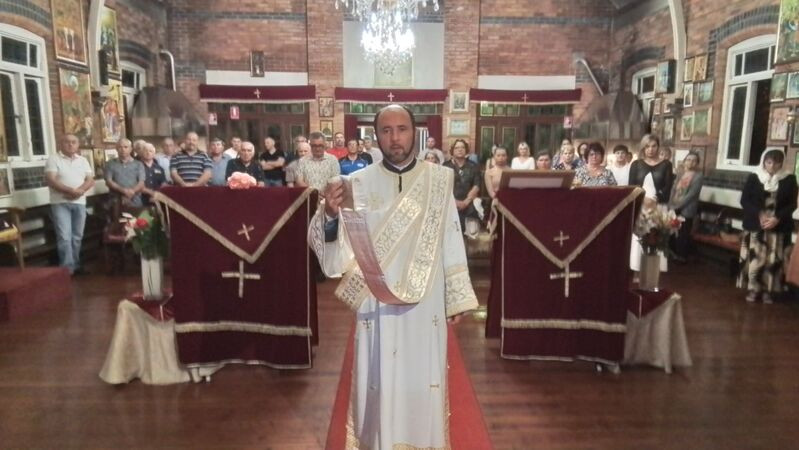 20231110 203415 vefV5f906m